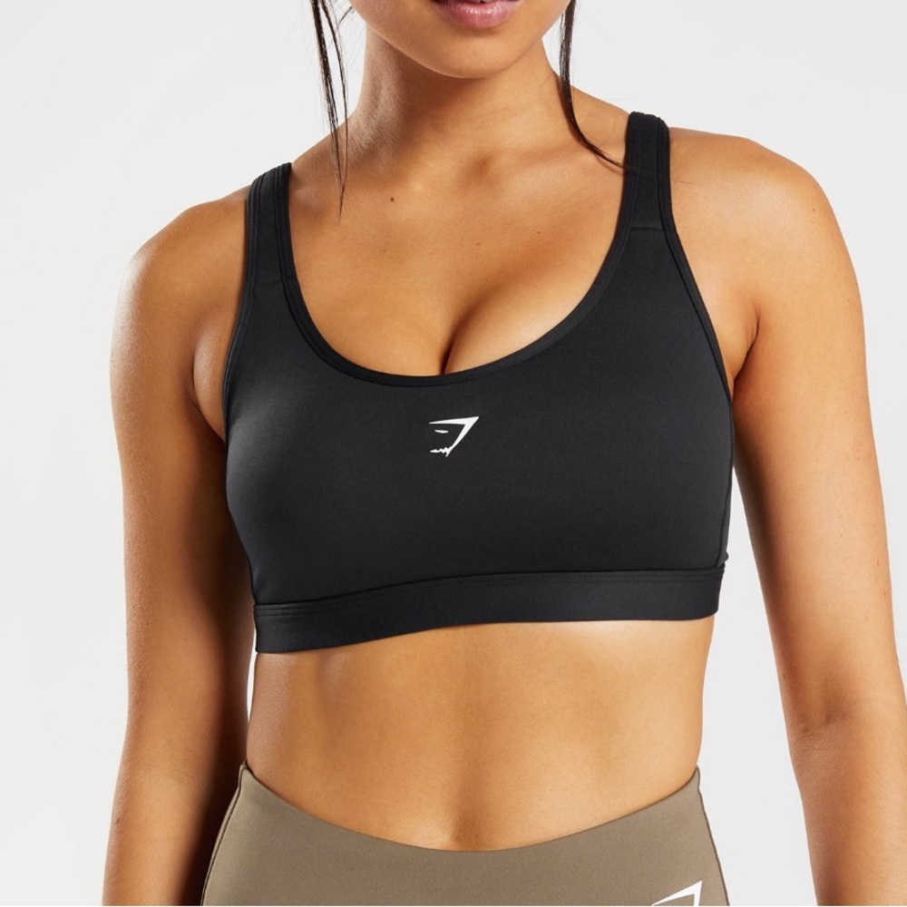 Gym shark Fraction sports bra in Black, size small